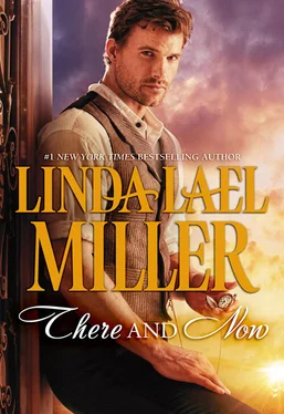 Linda Miller There and Now обложка книги