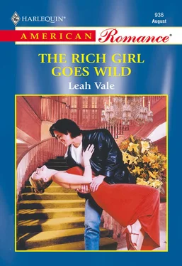 Leah Vale The Rich Girl Goes Wild обложка книги
