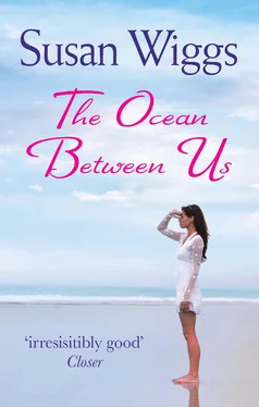 Susan Wiggs The Ocean Between Us обложка книги