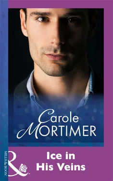 Carole Mortimer Ice In His Veins обложка книги