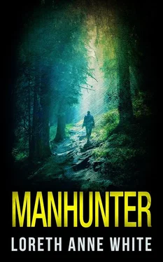 Loreth White Manhunter обложка книги