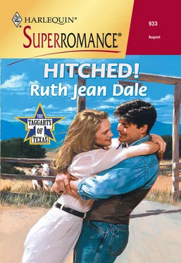 Ruth Dale Hitched! обложка книги