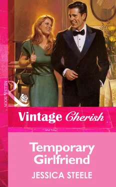 Jessica Steele Temporary Girlfriend обложка книги