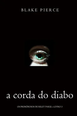 Blake Pierce A corda do Diabo обложка книги