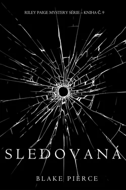 Blake Pierce Sledovaná обложка книги