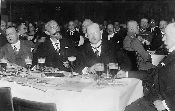 Beer party for Reichstag members 1925 Its to the side through a small - фото 43
