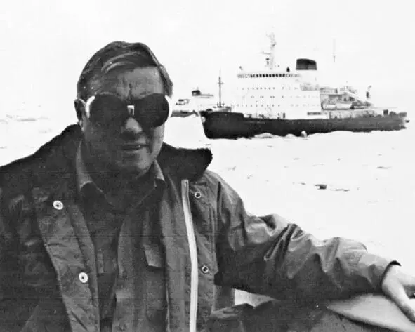 Капитан ГринёвИсупов в Чукотском море на тх Шилка Рано утром взъерошенный - фото 5