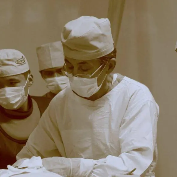 Предисловие Кардиохирурги Кыргызстана во главе с главным кардиохирургом МЗ КР - фото 1