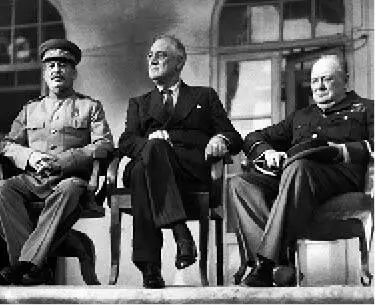 И Сталин Ф Д Рузвельт и У Черчилль в Тегеране ноябрь 1943 года На этой - фото 25