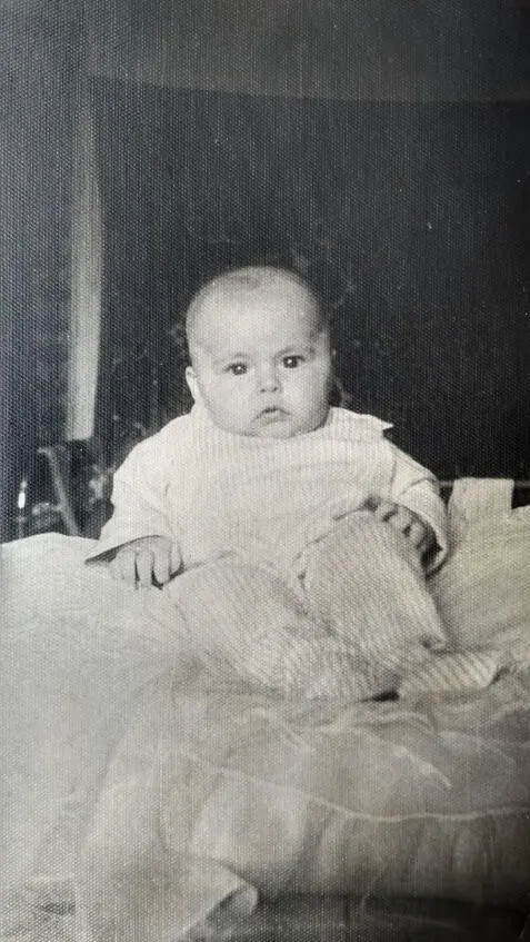 Ирина Ровная 1968 год Ирина Ровная с отцом Игорем Ровным 1968 год - фото 16