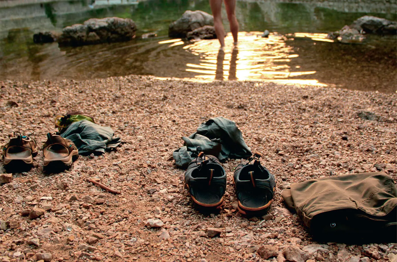 Tim and Laura Moss MATT EVANS TRAVELLED OVERLAND FROM THE UK TO VIETNAM I - фото 8