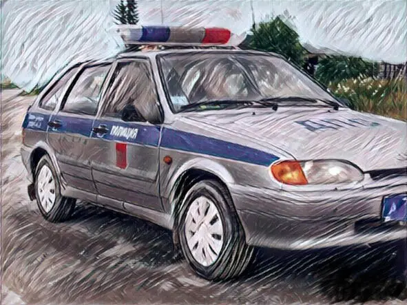 В это время в служебную машину сел полицейский который положил в ней под - фото 8