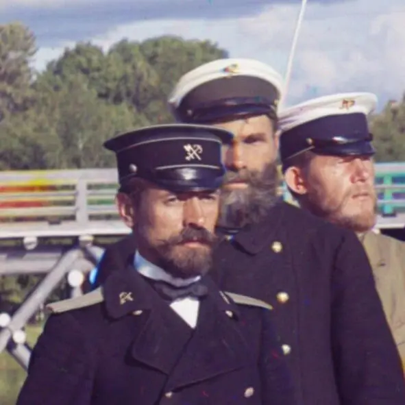 Employees of one of the river shipping companies of prerevolutionary Russia - фото 5