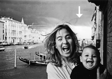 172 In the previous image Tito and Anna witness the arrival of the Venetian - фото 23