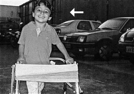 247 In the previous image Tito in a garage with his walker 248 Giacomo - фото 34
