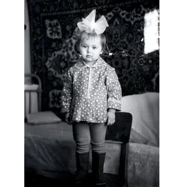 Ирина Ровная 1969 ггод Ирина ровная с братом Игорем Ровным 1970 ггод Брат - фото 16