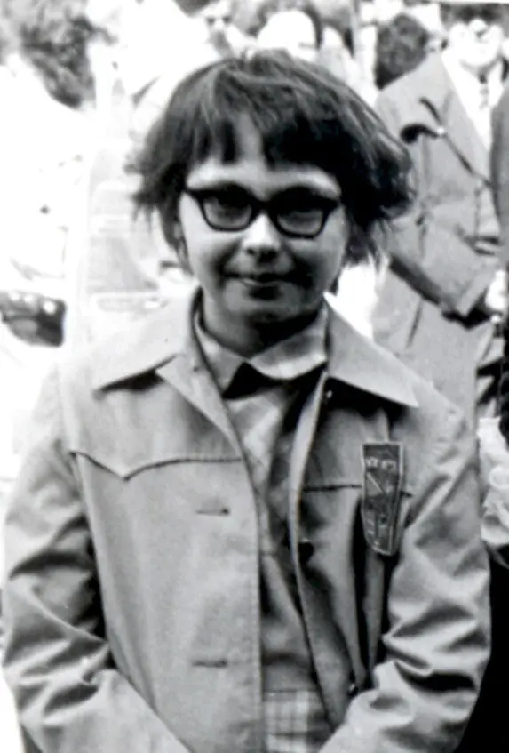 Ирина Ровная 1976 год Школа В школьные годы Ирина внешне ничем не - фото 18