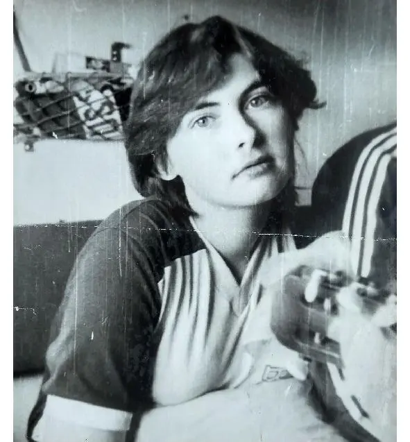 Ирина Игоревна Ровная 1984 год Сводный отряд Челябинской школы 99 в составе - фото 20
