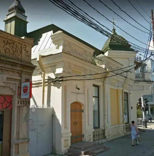 Родовой дом ПопсуйШапка в Краснодаре на перекрёстке ул Красной и Горького - фото 5