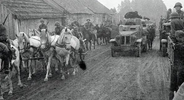 Wojska radzieckie w zachodniej Białorusi Republika zjednoczy się i pozbędzie - фото 16