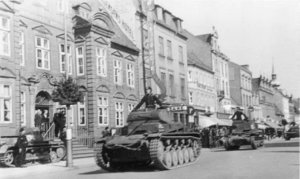 Danii i Norwegii grozi odebranie dwóch centrów władzy jednocześnie Anglii i - фото 26