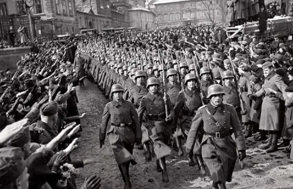 The parade of the German fascist troops in Prague spring 1939 Still just - фото 5