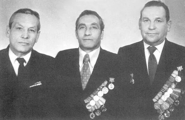 Братья Карелины Анатолий Георгий Александр Карелин Петр Данилович Сергей - фото 13
