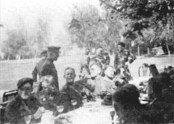 День победы пришел Праздник в 8м ОШБ 9 мая 1945 г г Вустерхаузен близ - фото 48