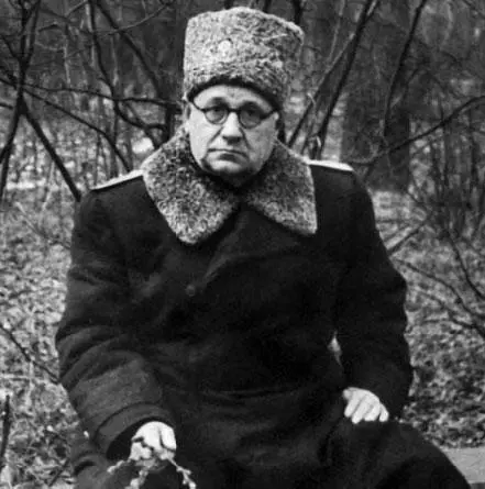 Андрей Николаевич Туполев Академик В П Филатов Академик П Л Капица - фото 252