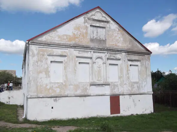 Здание бывшей иешивы в Воложине Источник - фото 9