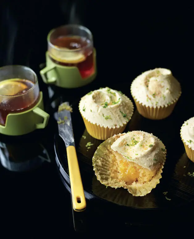 A tangy classic American pie given our special Hummingbird cupcake treatment - фото 24