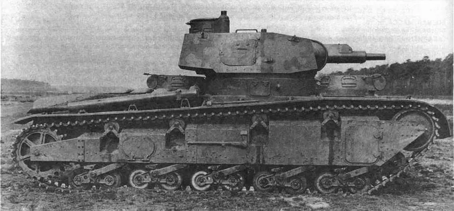 Тяжелый многобашенный танк NbFz Panzerkampfwagen Maus Porsche 205 - фото 232