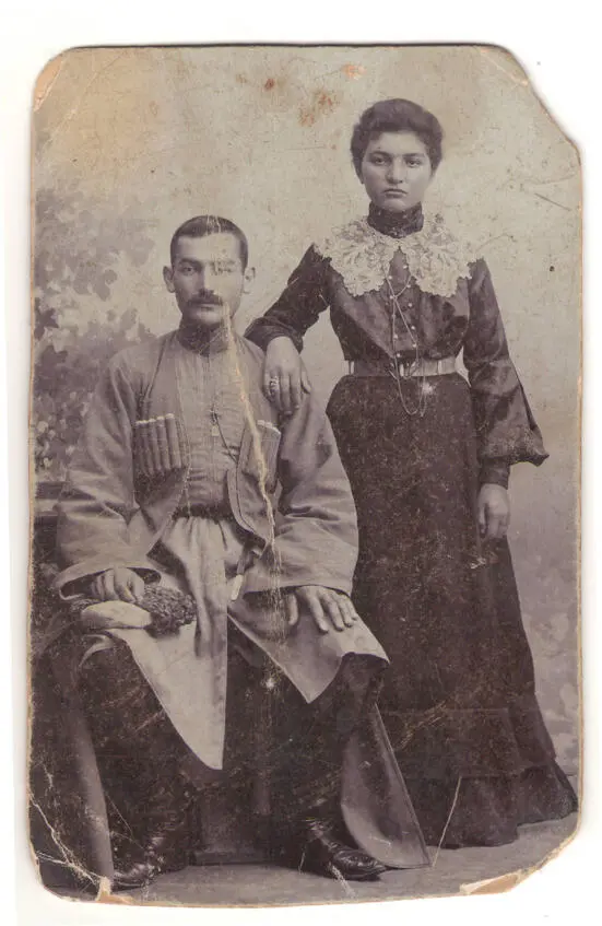 Михаил Епископосян и его жена Ольга Род был зажиточный процветающий - фото 7