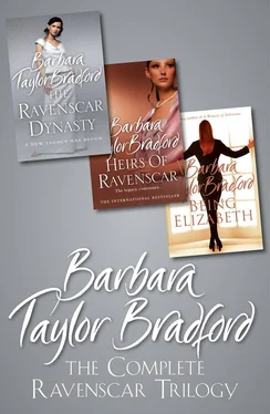 Barbara Taylor Bradford The Complete Ravenscar Trilogy: The Ravenscar Dynasty, Heirs of Ravenscar, Being Elizabeth обложка книги