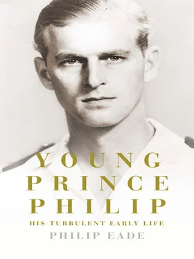 Philip Eade Young Prince Philip: His Turbulent Early Life обложка книги