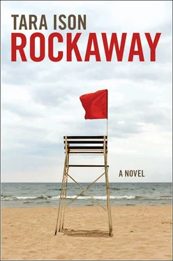 Tara Ison Rockaway обложка книги