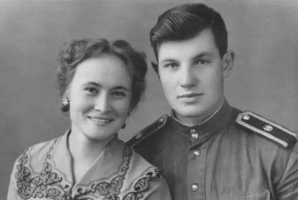 Из письма мужу Любить и всём чем можешь помогать Искоренять в любимом всё - фото 4