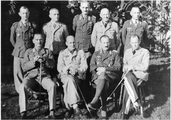Inmates of Trent Park November 1943 standing left to right Reimann - фото 3