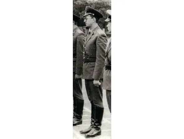 Полковой медицинский пункт Владимир Озерянин см ФОТО Начальник медицинской - фото 3