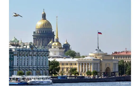 Even closer Panorama of The Winter Palace Admiralty and Spit of Vasilyevsky - фото 19
