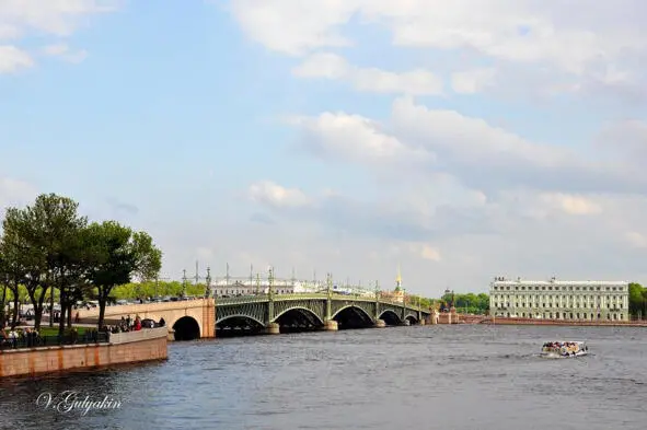 Trinity Bridge View from the right coast of Neva Lets approach closer - фото 2