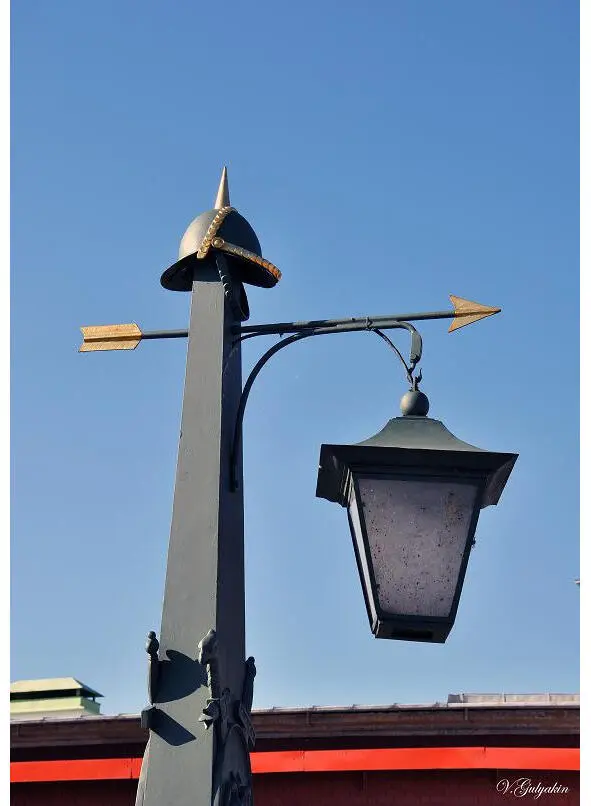Lamps and fragments of a decor of a protective lattice of Ioannovsky Bridge - фото 31