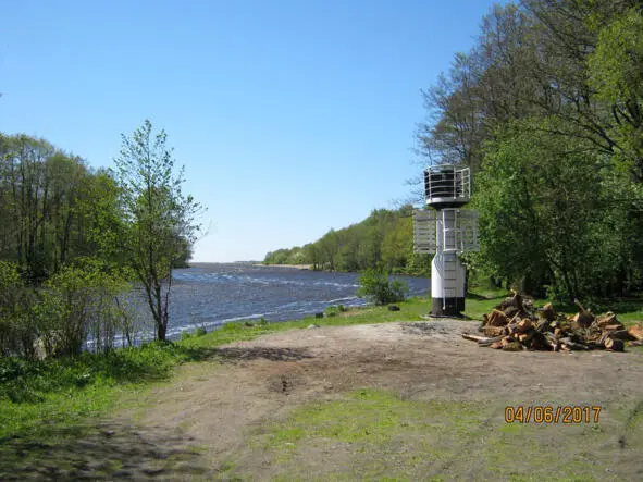 Alarm beacon at the Gulf Bewitching views of the park The oak veteran twisted - фото 8