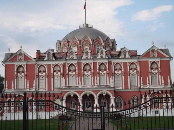 Вид на главный фасад Петровского дворца фото автора 2018 год Вероятно - фото 7