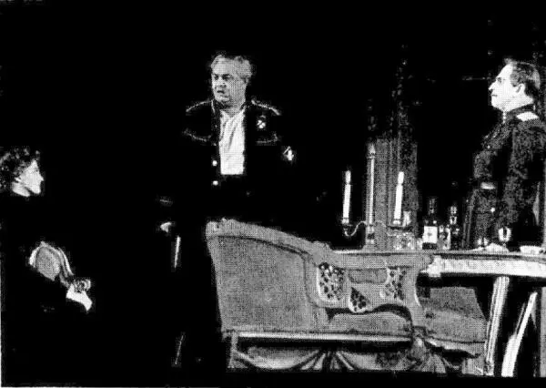 Не померкнет никогдаСцена из спектакля ЦТСА Москва 1960 Не померкнет - фото 17
