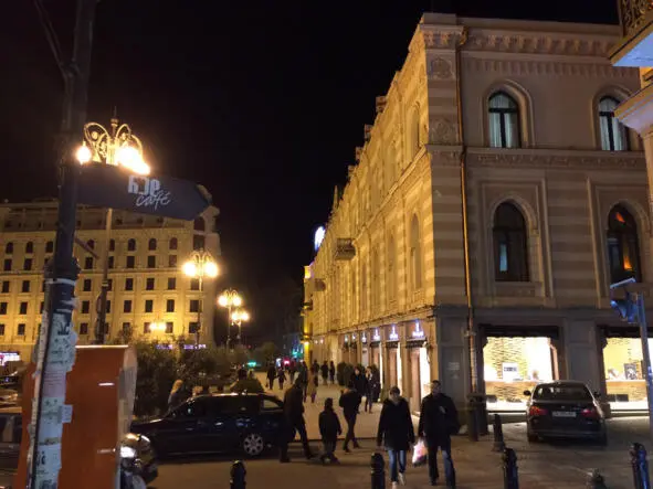 The movement around the monument to George the Victorious does not cease all - фото 29
