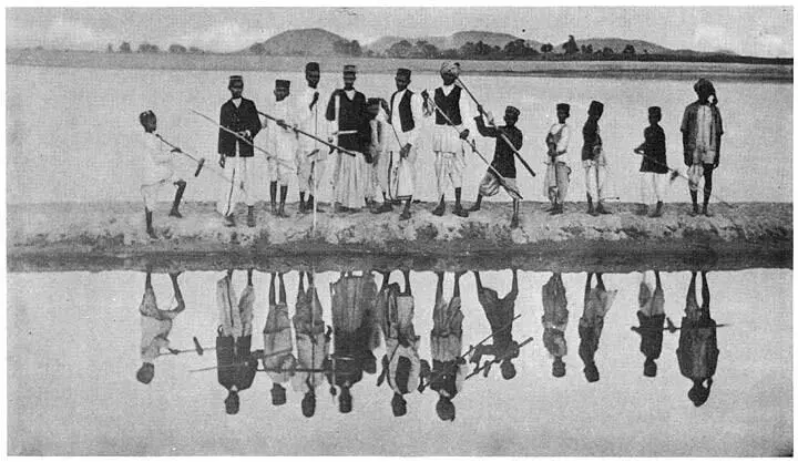 Throwing stilts into the water at the Pola festival 22 Clothes and ornaments - фото 4