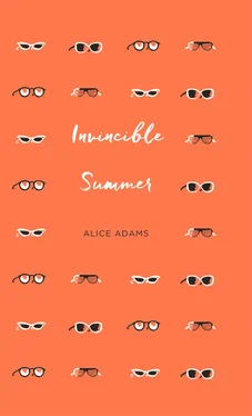 Alice Adams Invincible Summer обложка книги