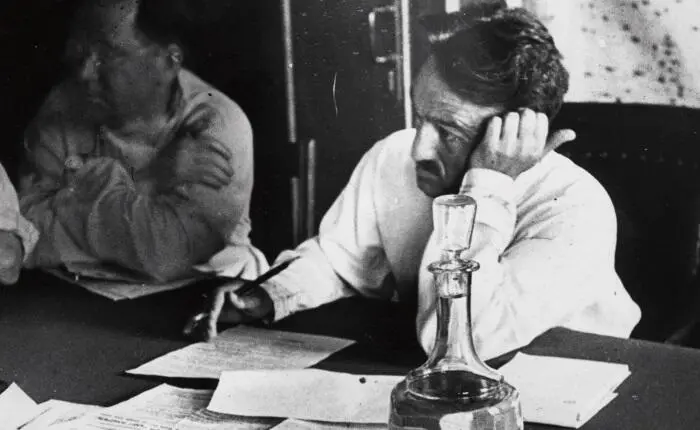 Рис 10 Любимый нарком Начало 1930х публикуется впервые Ее давали в - фото 10