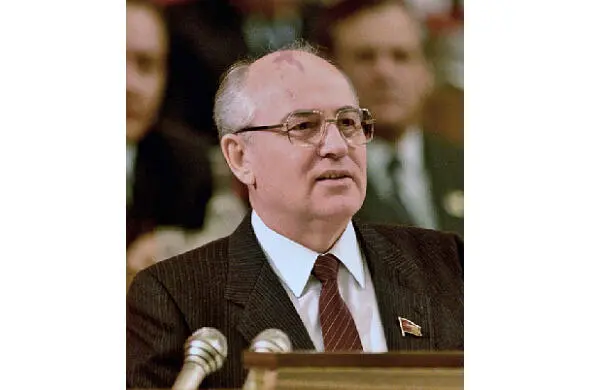 Mikhail Gorbachev Mikhail Gorbachev Birth 1931 with Privolnoye of the - фото 11